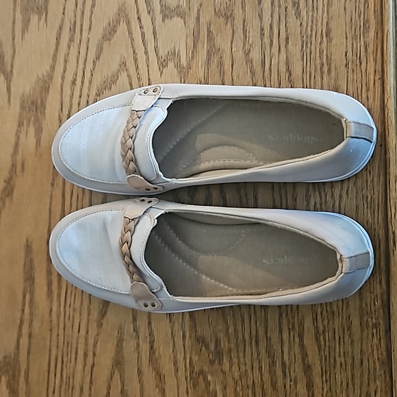 Grasshoppers Women's Ortholite Memory Foam Tan Slip on Loafers Boat Shoe size 11 - Picture 7 of 9